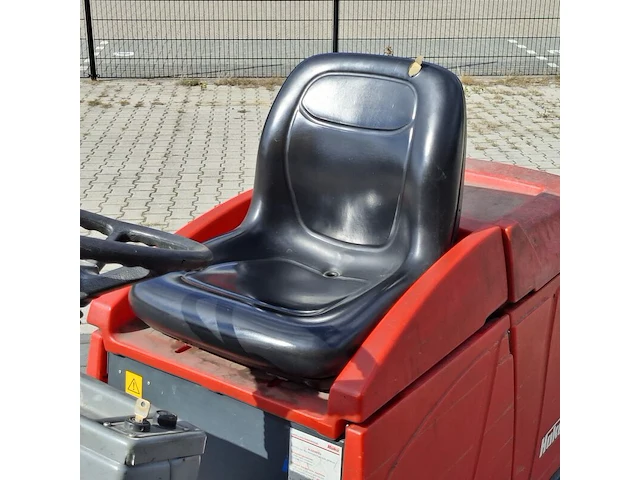 Opzit-schrobzuigmachine, hako, hakomatic b910 - afbeelding 31 van  31