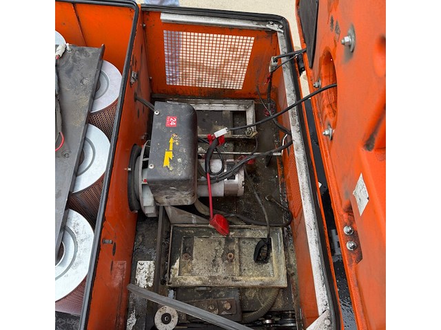 Opzit veeg- zuigmachine, rcm, turbo 7005 plus, oranje/zwart - afbeelding 7 van  9