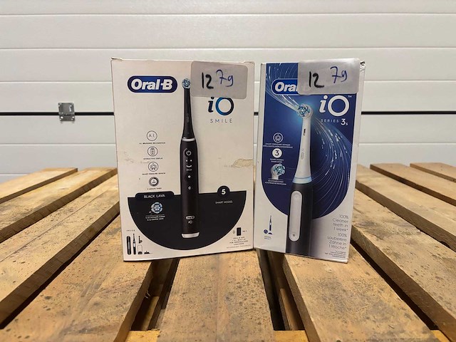 Oral-b - braun - tandenborstel - mondverzorging (2x) - afbeelding 1 van  1