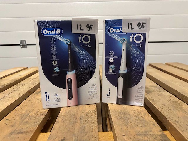 Oral-b - braun - tandenborstel - mondverzorging (2x) - afbeelding 1 van  1