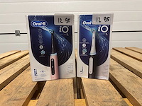 Oral-b - braun - tandenborstel - mondverzorging (2x) - afbeelding 1 van  1