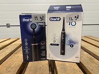Oral-b - braun - tandenborstel - mondverzorging (2x) - afbeelding 1 van  1