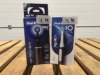 Oral-b - braun - tandenborstel - mondverzorging (2x) - afbeelding 1 van  1