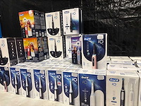 Oral b - elektrische tandenborstel - retourgoederen (150x) - afbeelding 3 van  5