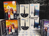Oral b - elektrische tandenborstel - retourgoederen (150x) - afbeelding 5 van  5