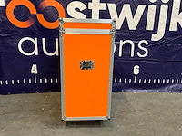 Orange flightcase - afbeelding 3 van  6