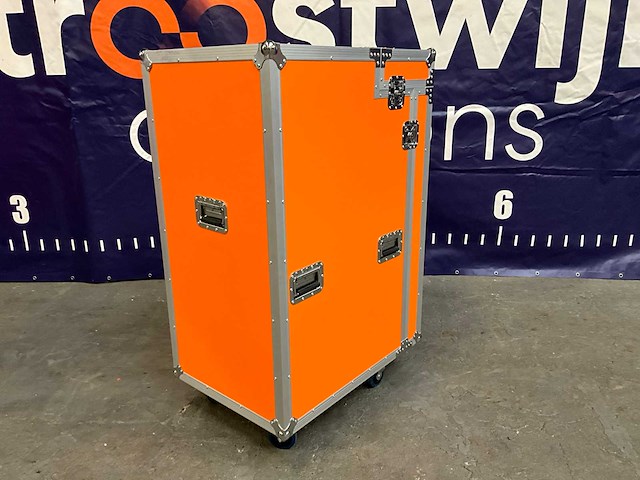 Orange flightcase - afbeelding 6 van  6