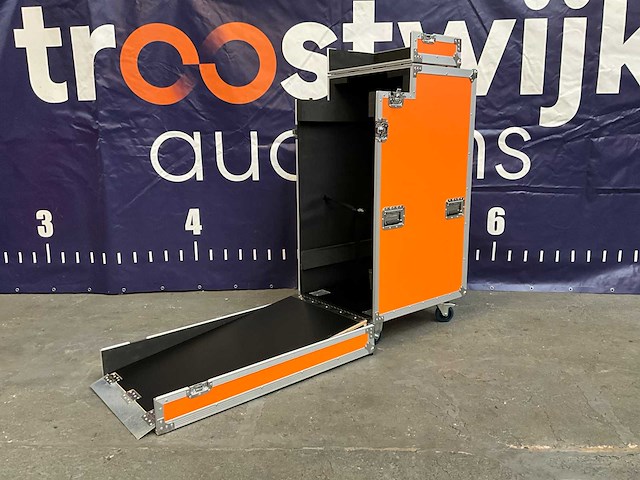 Orange flightcase - afbeelding 5 van  11