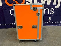 Orange flightcase - afbeelding 7 van  11