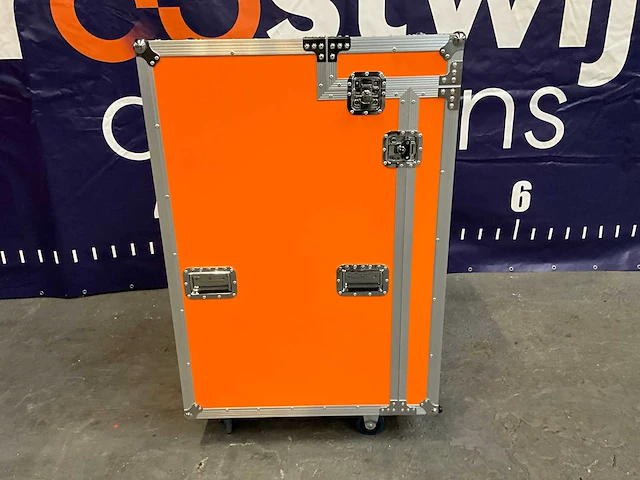 Orange flightcase - afbeelding 10 van  14