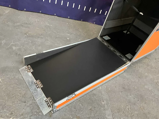 Orange flightcase - afbeelding 4 van  14