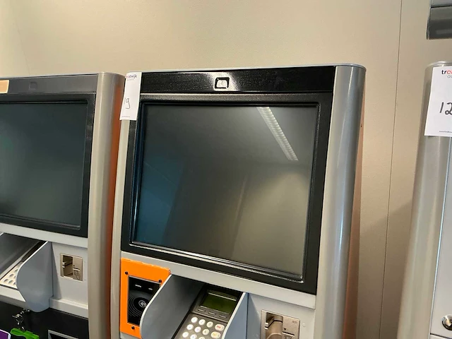 Orange zelfservice kiosk - afbeelding 3 van  7