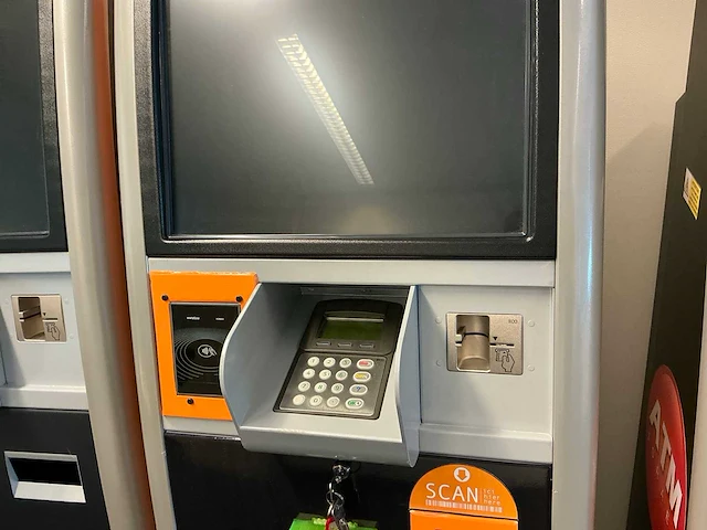 Orange zelfservice kiosk - afbeelding 4 van  7