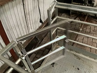 Orangeparts wb100e mobiele werk-hoogteplatformkooi - afbeelding 6 van  9