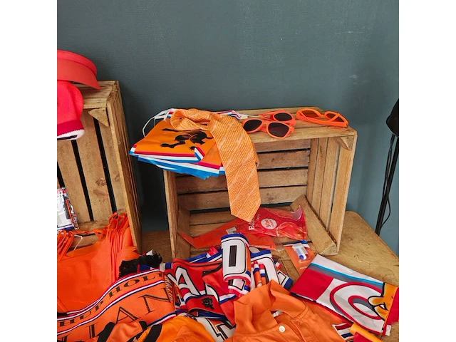 Oranje decoratie, excl. aardappelkisten - afbeelding 4 van  6