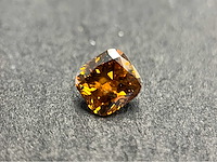 Oranje diamant 0.82 carat gecertificeerd - afbeelding 2 van  4
