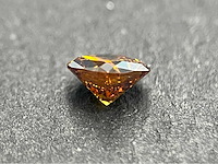 Oranje diamant 0.82 carat gecertificeerd - afbeelding 1 van  4