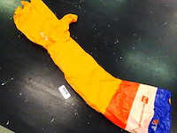 Oranje opblaas arm - afbeelding 1 van  3