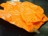 Oranje opblaas hand - afbeelding 3 van  3