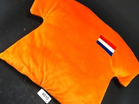 Oranje zitkussen - afbeelding 2 van  3