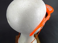 Oranje zonnebril met klep - afbeelding 3 van  3
