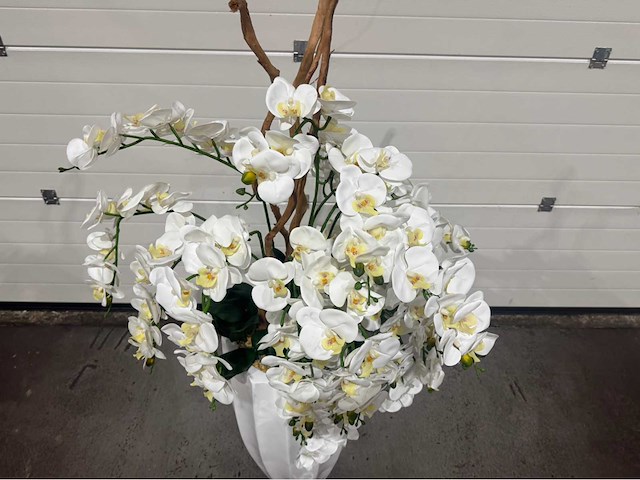 Orchideeën kunstboom met pot - afbeelding 10 van  12