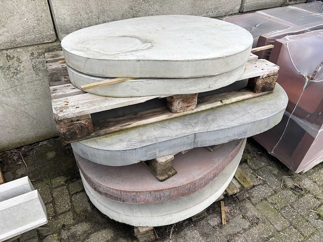 Organische tegels beton - 80 x 120 cm (5x) - afbeelding 1 van  7