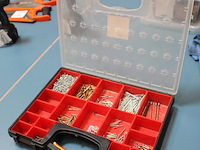 Organiser met schroeven in diverse maten en uitvoeringen. - afbeelding 2 van  3