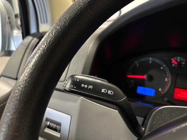 Orginele volkswagen transporter california 2.5 tdi camper 56-pg-fl - afbeelding 6 van  27