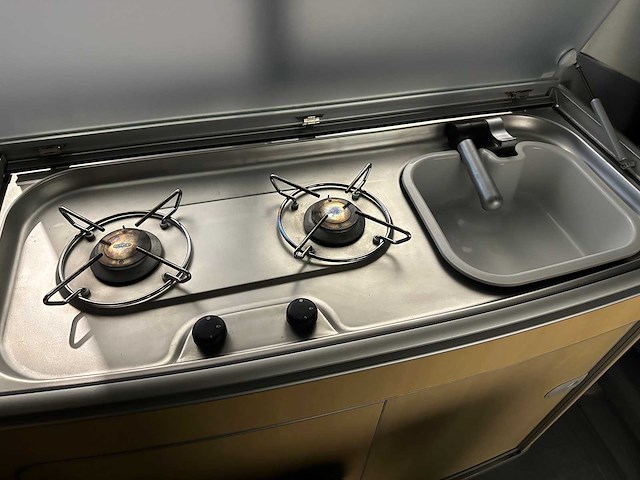 Orginele volkswagen transporter california 2.5 tdi camper 56-pg-fl - afbeelding 10 van  27