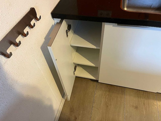 Original resopal - keuken - afbeelding 10 van  27