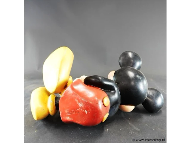 Origineel disney mickey mouse-kantenhocker (zittend beeldje voor de rand van een kast of plank) van kunsthars (polyresin) uit de jaren 70 of 80, met de hand beschilderd - afbeelding 5 van  6