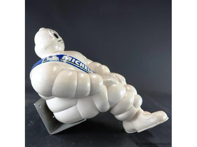 Origineel michelin bibendum-reclamefiguur. kunststof - afbeelding 4 van  5