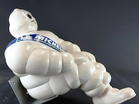 Origineel michelin bibendum-reclamefiguur. kunststof - afbeelding 4 van  5