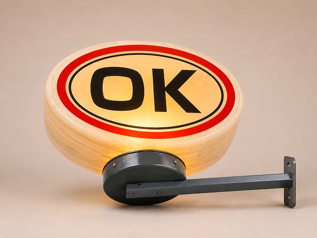 Originele ok brandstoffen lichtbak - afbeelding 1 van  1