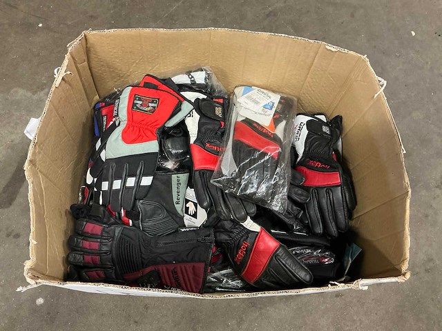 Orina revenger motorhandschoen (37x) - afbeelding 1 van  7