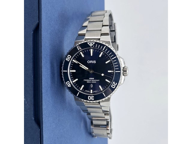 Oris aquis date herenhorloge - inclusief doos - afbeelding 1 van  12