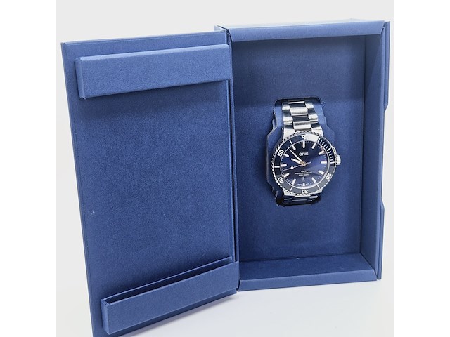 Oris aquis date herenhorloge - inclusief doos - afbeelding 8 van  12