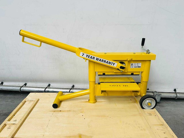 Orit - 3300-es - steenknipper - afbeelding 5 van  12