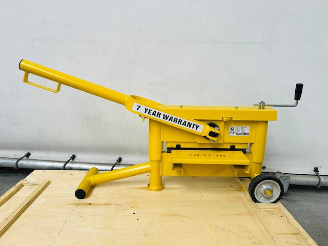 Orit - 3300-es - steenknipper - afbeelding 9 van  12