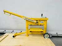 Orit - 3300-es - steenknipper