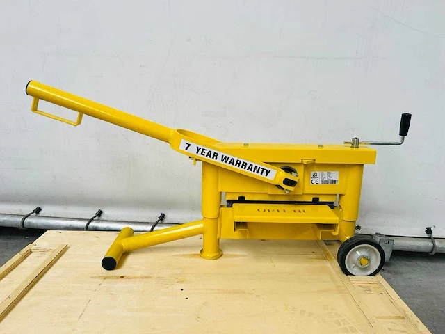 Orit - 3300-es - steenknipper - afbeelding 9 van  12
