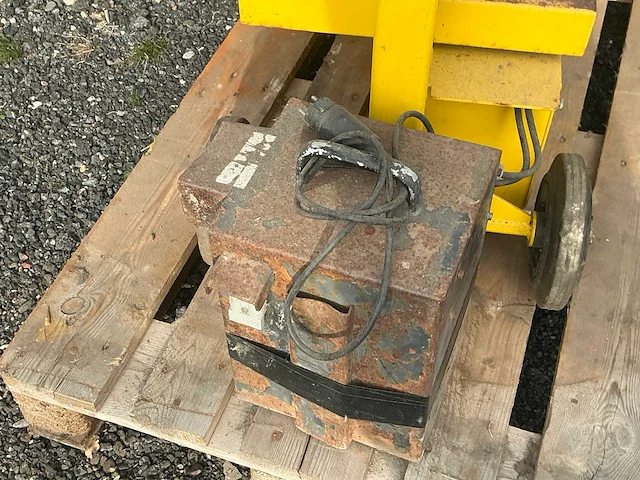 Orit 43ehp stenenknipper - afbeelding 5 van  5