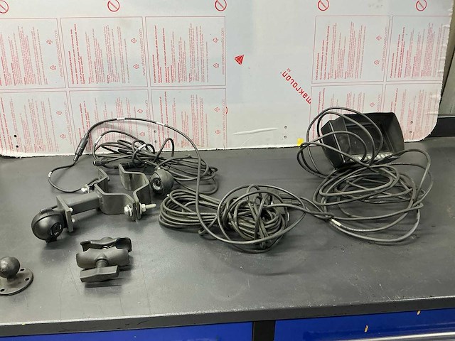 Orlaco achteruitrijcamera heavy duty heftruck camerasysteem - afbeelding 1 van  11
