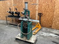 Orteguil or-c-100 pneumatische uithoekpers