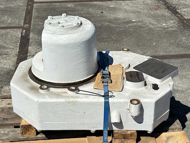 Os 215 - hydraulische zwenkmotor - afbeelding 2 van  4