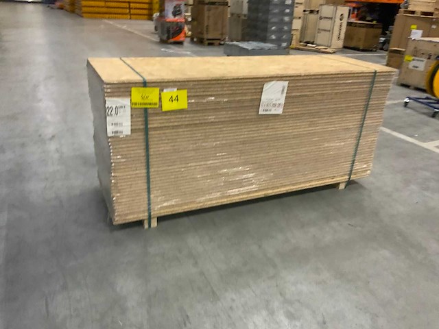 Osb plaat 2050x675x22mm tg4 (41x) - afbeelding 1 van  8