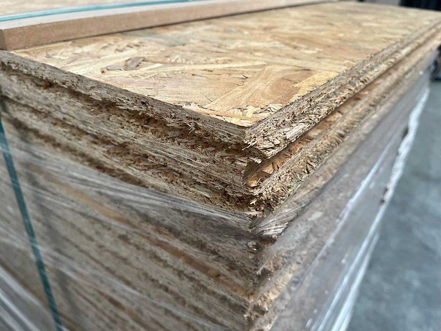 Osb plaat 2500x675x30mm gbf4 (30x) - afbeelding 8 van  9