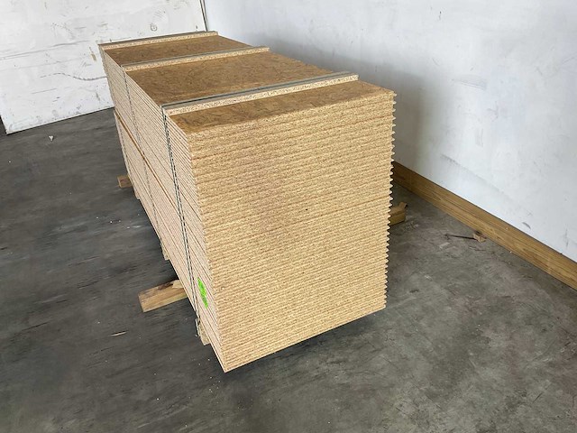 Osb plaat mes -en groef 205x67,5x2,5 cm (36x) - afbeelding 1 van  2