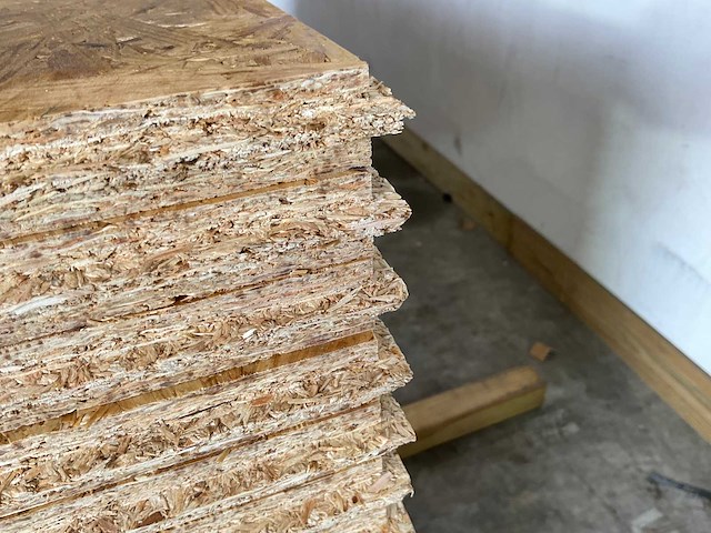 Osb plaat mes -en groef 205x67,5x2,5 cm (72x) - afbeelding 1 van  2